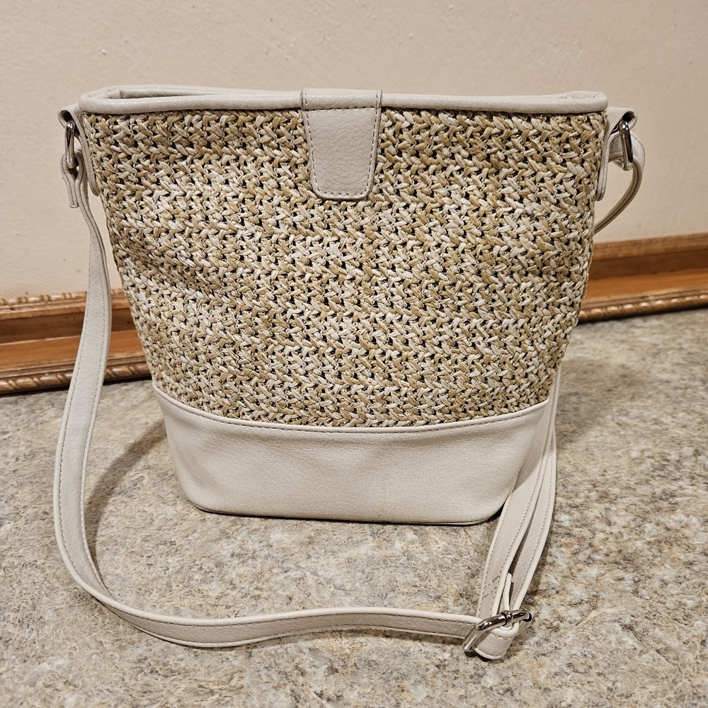 Bueno cream leather and natural straw crossbody
